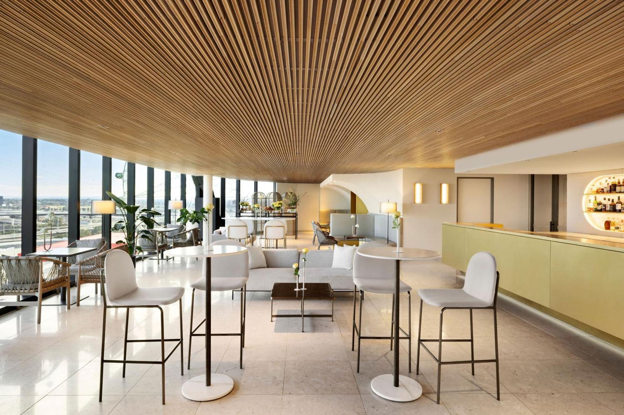 墨尔本港区万豪酒店 外观 照片 Club Lounge at the airport